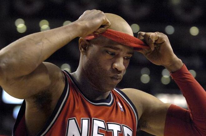 米兰客战都灵首发：莫德里奇领衔，莱奥、恩昆库先发（米兰客场对阵都灵首发公布：莫德里奇压阵，莱奥与恩昆库同先发）