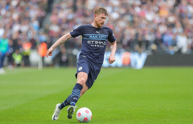 荷兰进攻体系流畅自然（荷兰进攻体系运转自如）