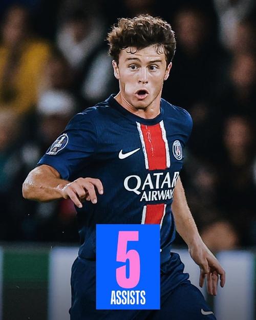 加拉塔萨雷高层炮轰土耳其足协：因遭裁判针对拒绝出席明日仪式（加拉塔萨雷高层怒斥土耳其足协：称遭裁判针对，将缺席明日仪式）