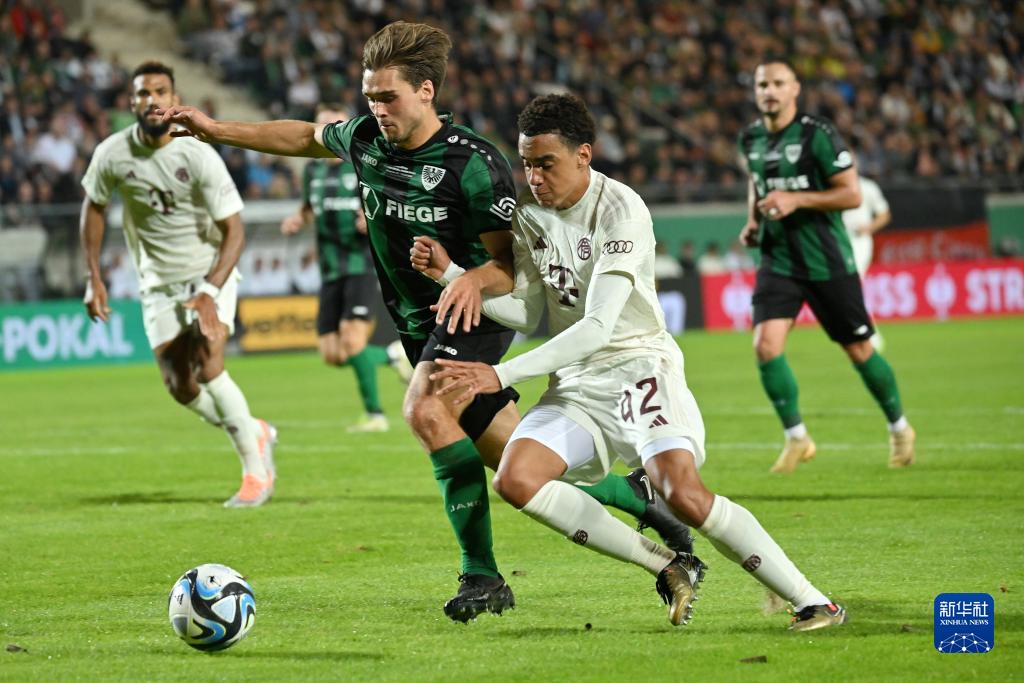 巴萨拒绝放人！吉罗纳想复制埃里克成功案例遭拒，卡萨斯留队发展