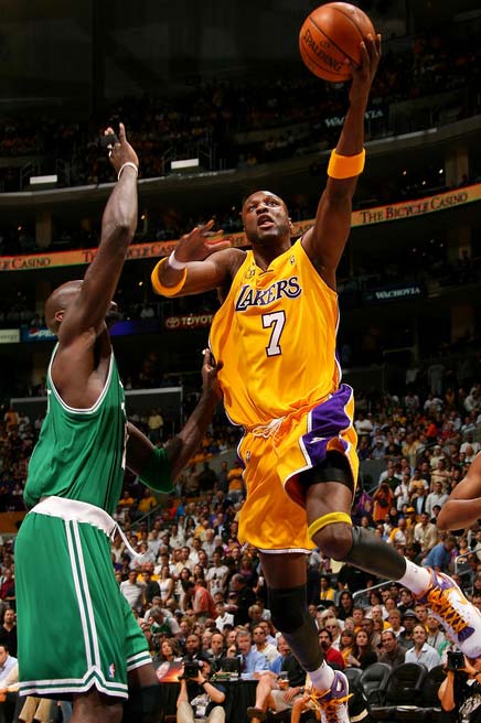 前妻：和布冯离婚后，花了很长时间才接受别人的追求（布冯前妻回忆：离婚后我花了很久才重新接受追求）