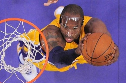 法尔克：凯恩与拜仁愿意续约至2028年，他愿意世界杯后再谈（法尔克：凯恩与拜仁倾向续约到2028，世界杯结束后再谈判）