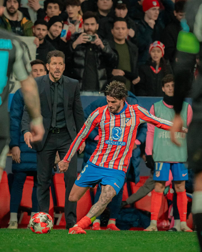 佩里西奇：米兰德比我支持国米，意大利队需保证团队凝聚力（佩里西奇：米兰德比力挺国米，意大利队要保持团队凝聚力）